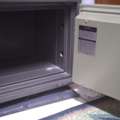 BHD 100,  Printer+locker+Cash Counter Machine