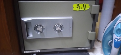 Muharraq, Electronics, BHD 100,  Printer+locker+Cash Counter Machine