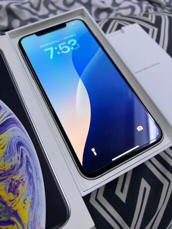 Riyadh, Mobile Phones, SAR 1550,  IPhone XS MAX 512 GB 100% Original Condition - NEAT AND CLEAN  New Unbox From Jareer---