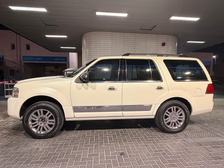 Sharjah, Vehicles, Cars & Trucks , AED 17500,  Lincoln Aviator,  2008,  Automatic,  137299 KM,   Lincoln Gcc Specs