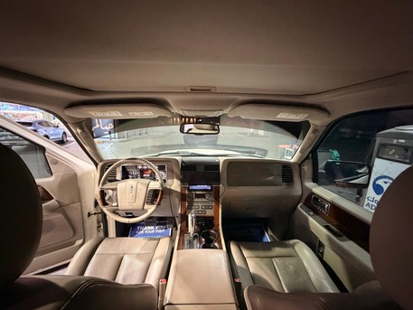 Sharjah, Vehicles, Cars & Trucks , AED 17500,  Lincoln Aviator,  2008,  Automatic,  137299 KM,   Lincoln Gcc Specs