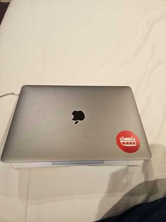 Duba, Computers, SAR 1200,  APPLE TABLET AND LAPTOP FOR SELL