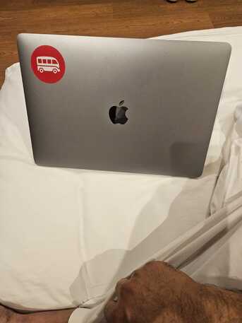 Duba, Computers, SAR 1200,  APPLE TABLET AND LAPTOP FOR SELL