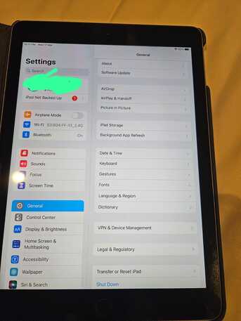 Duba, Computers, SAR 1200,  APPLE TABLET AND LAPTOP FOR SELL