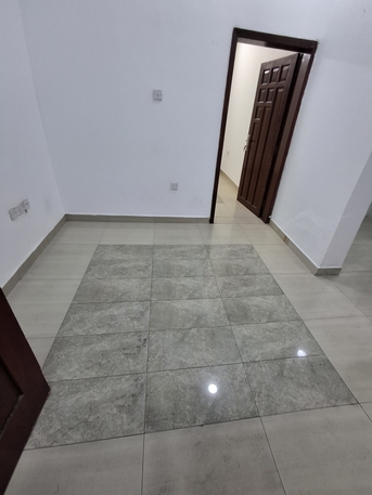 Hoora, Apartments/Houses, BHD 180/month,  2 BR,  2bhk 1bath Closed Kitchen 180bd With Ewa 40bd Limit In Hoora Near Tea House Gosi Mall