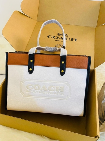 Jeddah, Clothing & Accessories, SAR 100,  Branded Handbags Available In Bulk.