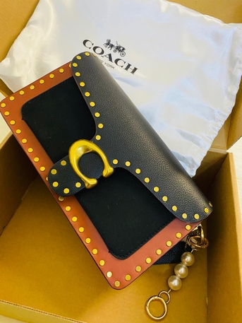 Jeddah, Clothing & Accessories, SAR 100,  Branded Handbags Available In Bulk.