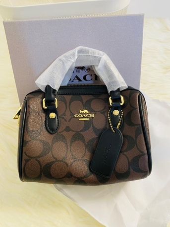 Jeddah, Clothing & Accessories, SAR 100,  Branded Handbags Available In Bulk.