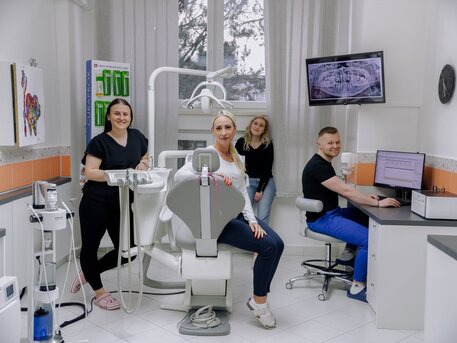 Prague, Dental, LupoDent &ndash; Stomatologie A Dent?ln? Hygiena Vy&scaron;kov