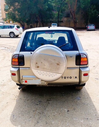Manama, Vehicles, Cars & Trucks , BHD 1100,  Toyota RAV4,  1999,  300000 KM,   Model Excellent Condition FOR SALE