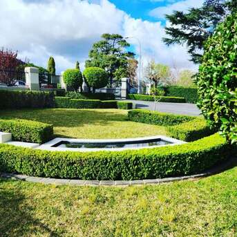 Sydney, Farm/Garden, How Does A Horticulturist Grow Healthy Plants?