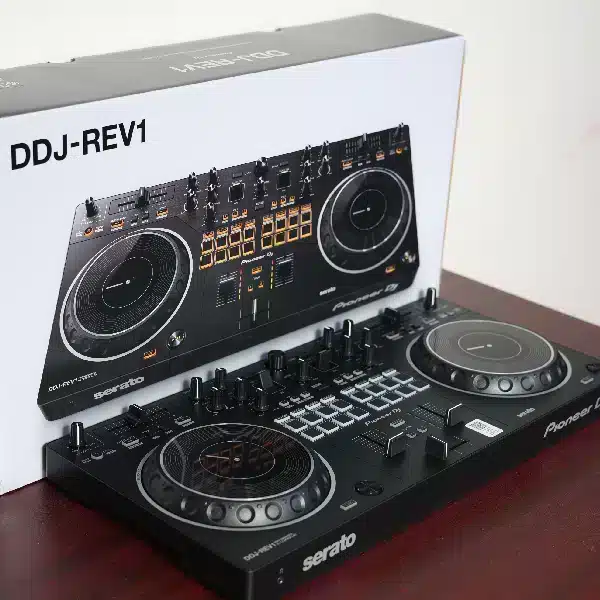 Al Naseem, Electronics, SAR 1100,  Ddj Rev 1 : 3 Month Used : Dj