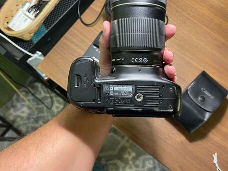 Yanbu, Electronics, SAR 2000,  Want To Sell: Canon EOS 60D Camera With Lens