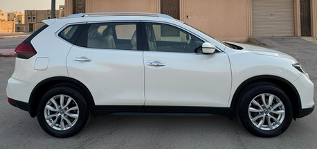 Riyadh, Vehicles, Cars & Trucks , SAR 66000,  Nissan X-Trail,  2022,  Automatic,  69322 KM,  Nissan X TRAIL   2.5 L All Original Condition No Accident