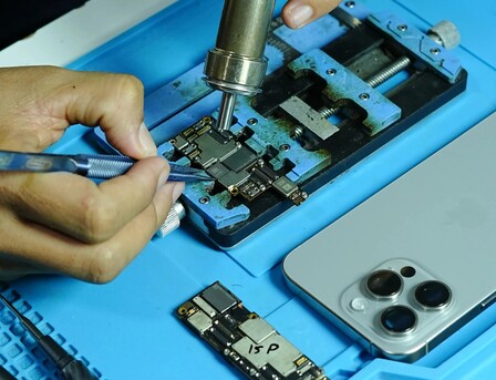 Bur Dubai, Technical, Mobile Phone Repair &ndash; Repairing Mobiles, Laptops & More Across Dubai