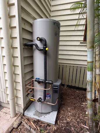 Melbourne, Electronics, Hot Water Melbourne: Reliable Installation & Repair By Lumagreens Solutions