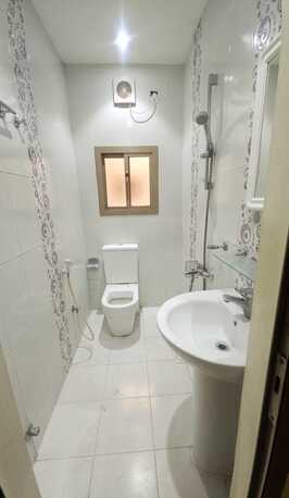 Salmaniya, Apartments/Houses, BHD 230/month,  2 BR,  2 Bedroom Unfurnished Flat For Rent With Ewa Unlimited