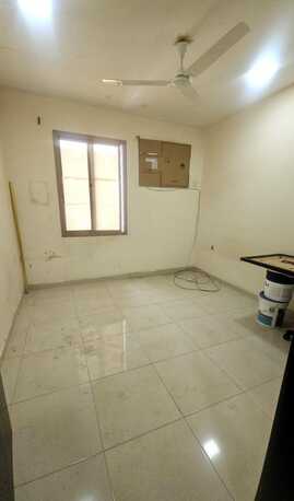 Salmaniya, Apartments/Houses, BHD 230/month,  2 BR,  2 Bedroom Unfurnished Flat For Rent With Ewa Unlimited