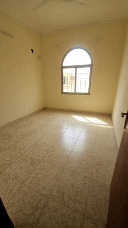 Salmaniya, Apartments/Houses, BHD 120/month,  2 BR,  2 Bedroom Unfurnished Flat For Rent Without Ewa