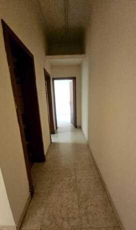 Salmaniya, Apartments/Houses, BHD 120/month,  2 BR,  2 Bedroom Unfurnished Flat For Rent Without Ewa