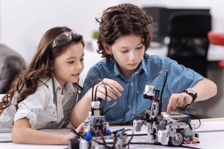 Dubai, Education, Want Smart Learning Tools Like Stem Kits For Kids In Dubai?