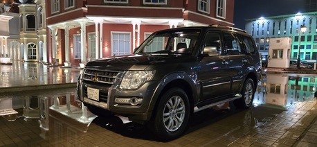 Khobar, Vehicles, Cars & Trucks , SAR 53000,  Mitsubishi Pajero,  2017,  Automatic,  148000 KM,   , Golden Special Edition. Full Option. 4x4, Well Maintained, USED BY
