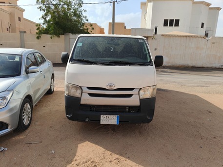 Riyadh, Vehicles, Cars & Trucks , SAR 60000,  Toyota Hi-Ace,  2016,  Manual,  400000 KM,  Ready To Drive Condition