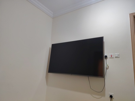 Jeddah, Items Wanted, 72 Inch TV And Washing Machine For Sale