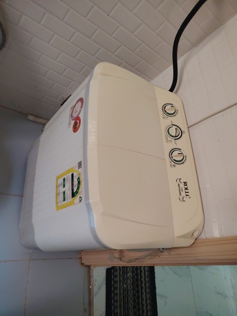 Jeddah, Items Wanted, 72 Inch TV And Washing Machine For Sale