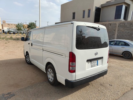 Buraidah, Vehicles, Cars & Trucks , SAR 58000,  Toyota Hi-Ace,  2016,  Manual,  400000 KM,  Ready To Drive Condition Vehicle