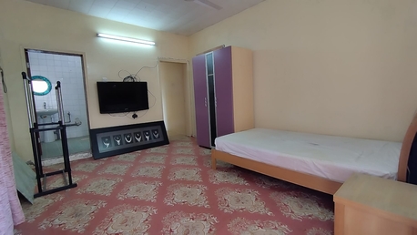 Mahooz, Apartments/Houses, BHD 150/year,  1 BR,  Mahooz:- Rooftop Semifurnished Studio Flat On Rent With Ewa..