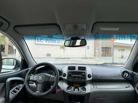 Manama, Vehicles, Cars & Trucks , BHD 2650,  Toyota RAV4,  2011,  Automatic,  137 KM,