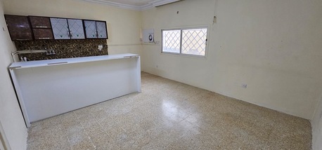 Al Malaz, Villas, 1BHK Villa Portion For Rent In Al Malaz, Behind Tamimi Market. 12,000Sr/6months