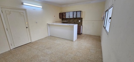 Al Malaz, Villas, 1BHK Villa Portion For Rent In Al Malaz, Behind Tamimi Market. 12,000Sr/6months