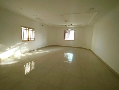 Riffa, Villas, BHD 500,  250 Sq. Meter,  4+1 BHK Spacious Villa For Rent In Buhair Near New Indian School BD 500/-