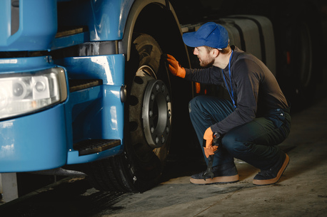 Sydney, Automotive, Best Truck Tyre Repair In Sydney