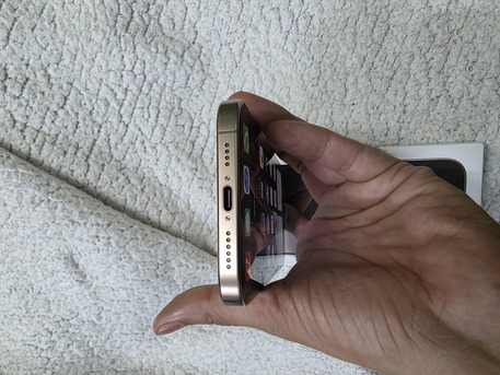 Akrabia, Mobile Phones, SAR 4450,  IPhone 16 Pro Max 512gb 100 Battery 3 Cycle Count Only