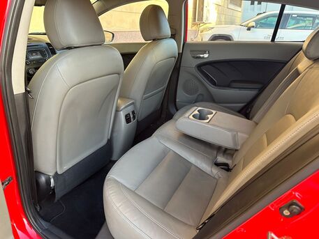 Jeddah, Vehicles, Cars & Trucks , SAR 37000,  KIA CERATO 2016 Full Option Low Mileage,  2016,  Automatic,  121000 KM,  Kia Cerato  Full Option