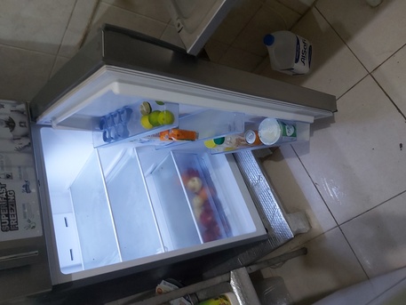 Riyadh, Household Items, SAR 1,  Fridge, Blanket, 7seater Sofa Chair ,cupboard