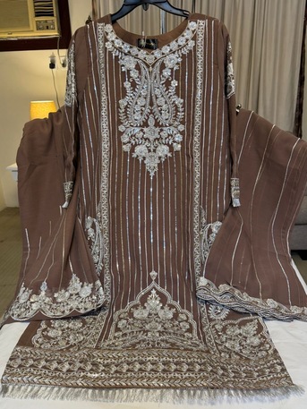 Khobar, Clothing & Accessories, Pakistani Stitched Dresses (Eid Collection)