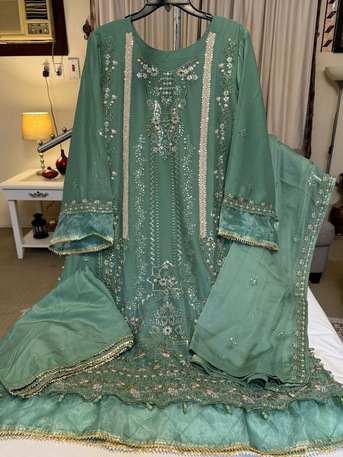 Khobar, Clothing & Accessories, Pakistani Stitched Dresses (Eid Collection)