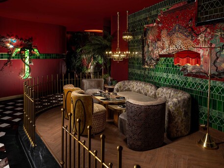 New Delhi, Restaurants, Premium Cafe & Lounge In Pitampura