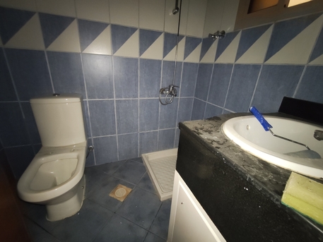 Busaiteen, Apartments/Houses, BHD 200/year,  2 BR,  Busaiteen:- Groundfloor Spacious 2Bhk Unfurnished Flat On Rent..