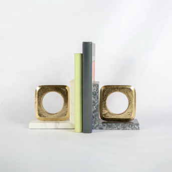 Noida, Wholesale Products, Cast Ola Bookend &ndash; Elegant Decorative Book Holder For Shelves