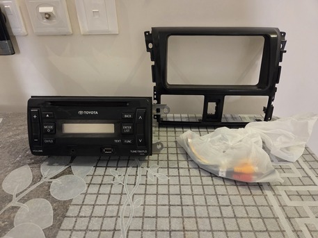 Riyadh, Appliances, SAR 100,  TOYOTA OEM CAR STEREO+3 BURNER GAS STOVE+ CAR SUN VISOR