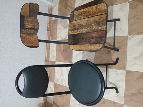 Jeddah, Household Items, SAR 1,  Geyser And Chairs ,going On Exit