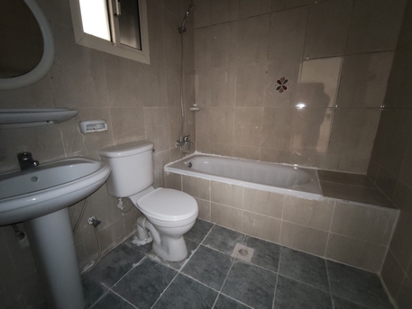 Gudaibiya, Apartments/Houses, BHD 160/year,  2 BR,  Gudaibiya:- 2Bhk Unfurnished Flat On Rent Beside Divya