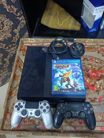 Manama, Video Games, BHD 50,  Ps4 500 GB With Full Accessories