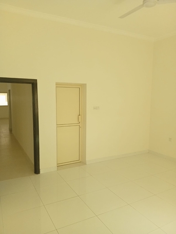 Manama, Apartments/Houses, BHD 220/year,  3 BR,  Big And Clean Apartment  شقه كبيره ونظيفه