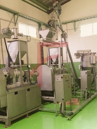 Greater Noida, Industrial Machinery, Efficient Powder Handling Solution Conveyor For Smooth, Dust-Free Material Transfer